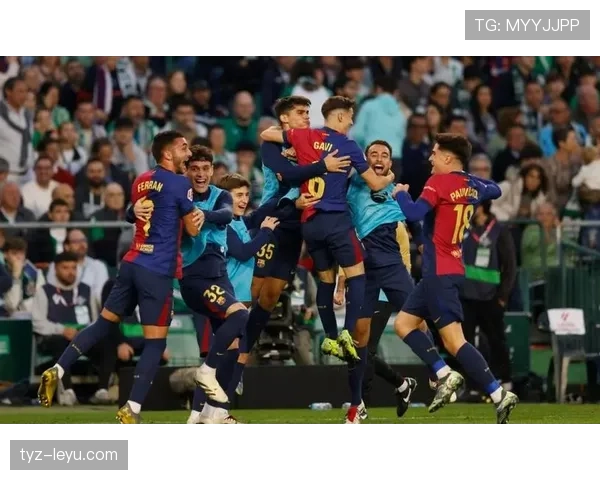 皮克防守数据亮眼，巴萨后防新策略助推球队表现稳步提升